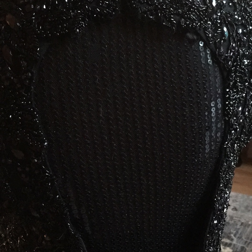 Gown - Picture 5 of 5